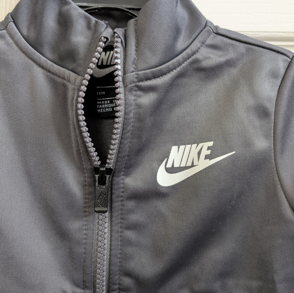 Nike Toddler Gray Jacket Size 18 Month - Picture 2 of 6